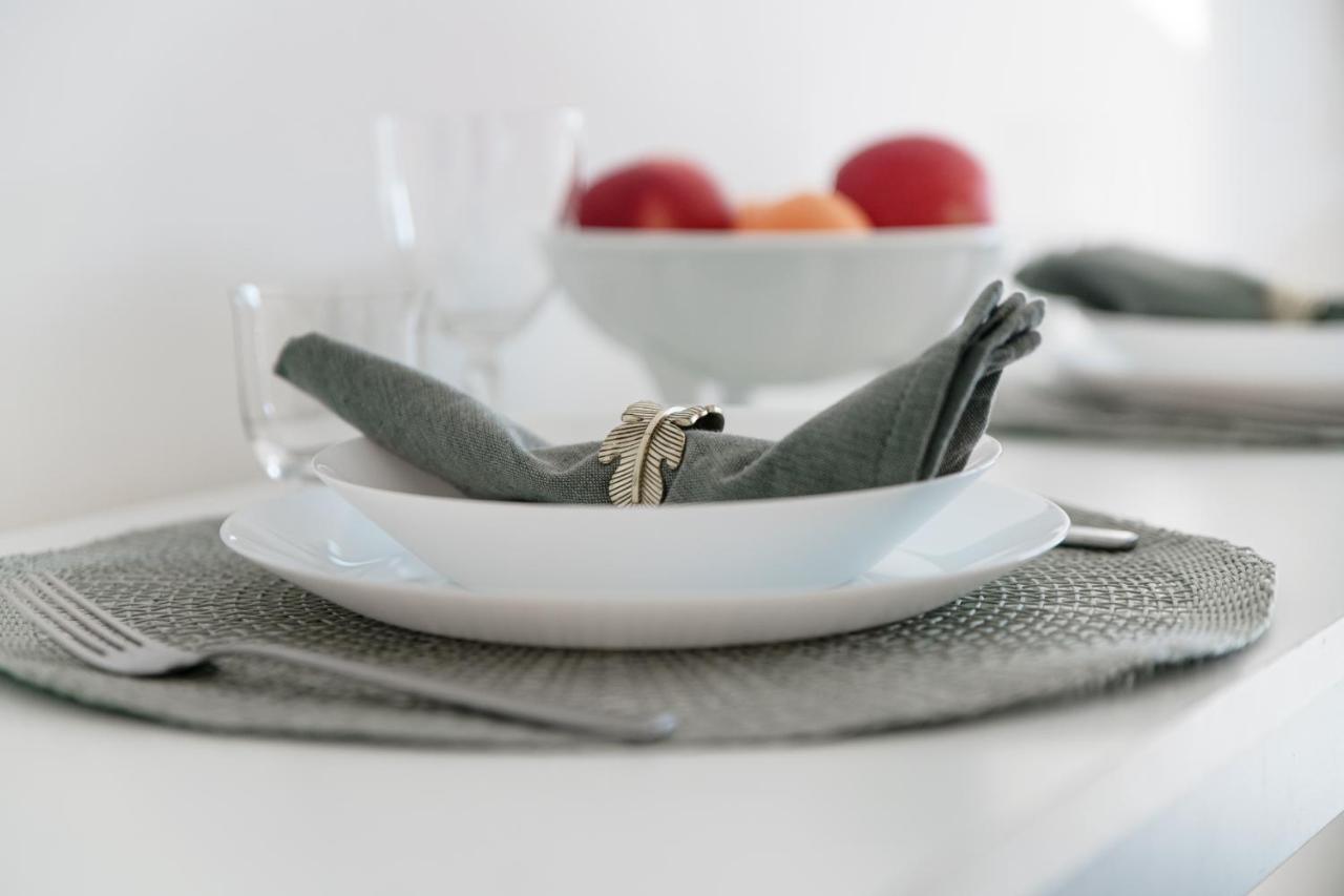 Love Is In The Air - By Myhomeincomo Eksteriør billede
